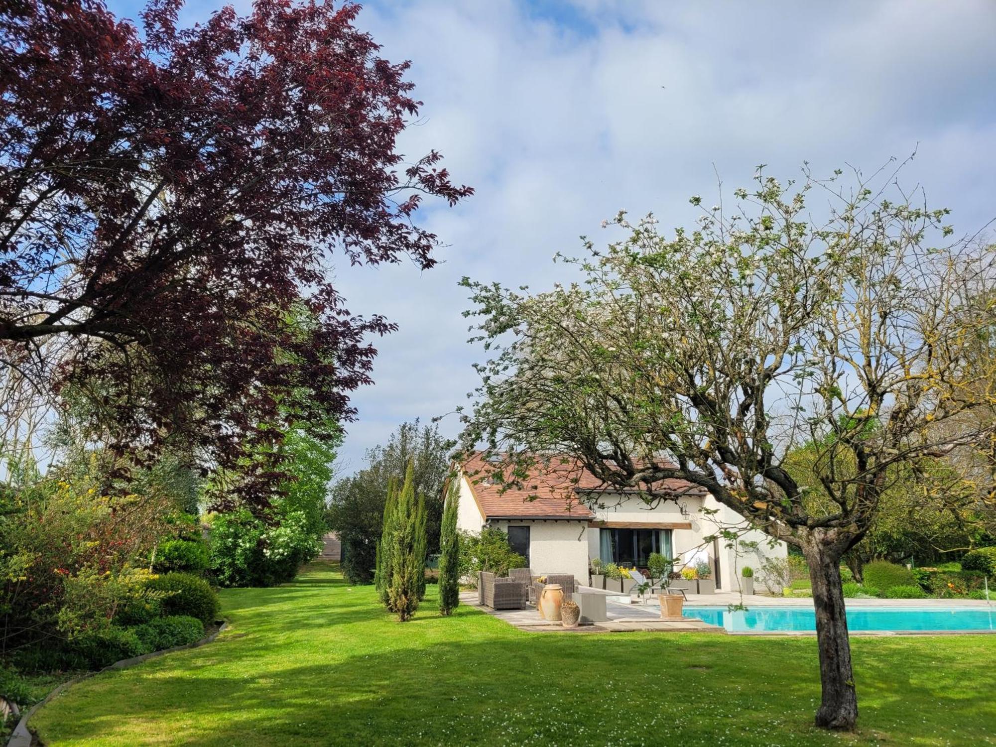 Bed and Breakfast La Plaine De L'Angelus Chailly-en-Biere Exterior foto