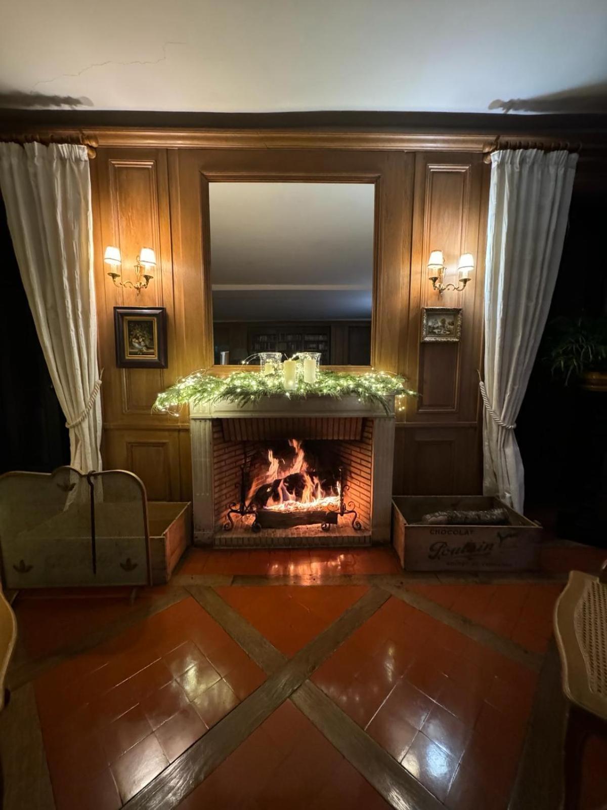 Bed and Breakfast La Plaine De L'Angelus Chailly-en-Biere Exterior foto